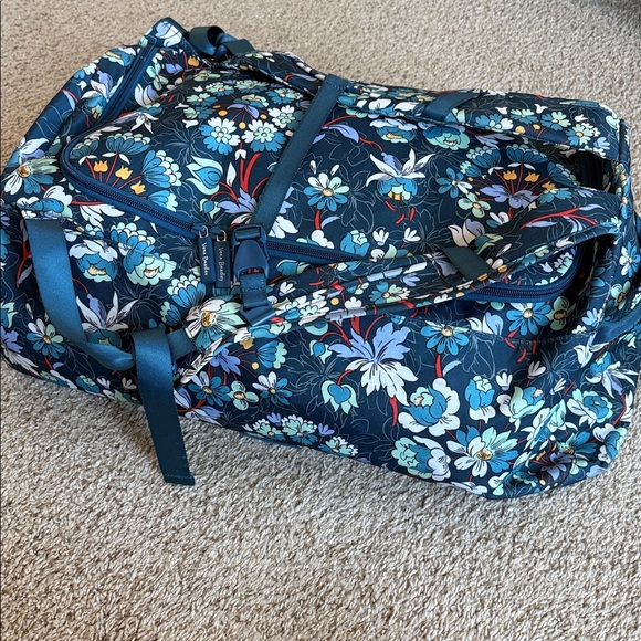 Vera Bradley Lighten Up XL Floral Duffel Backpack - Picture 4 of 15